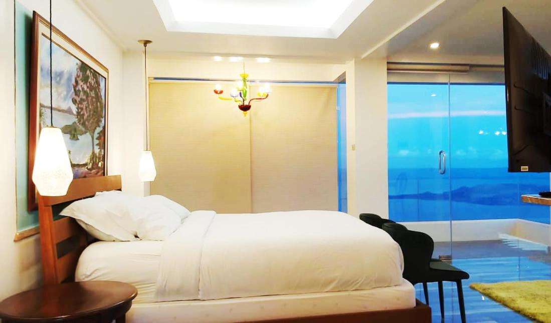Bed and Breakfast The Carmelence View Tagaytay City Exteriér fotografie