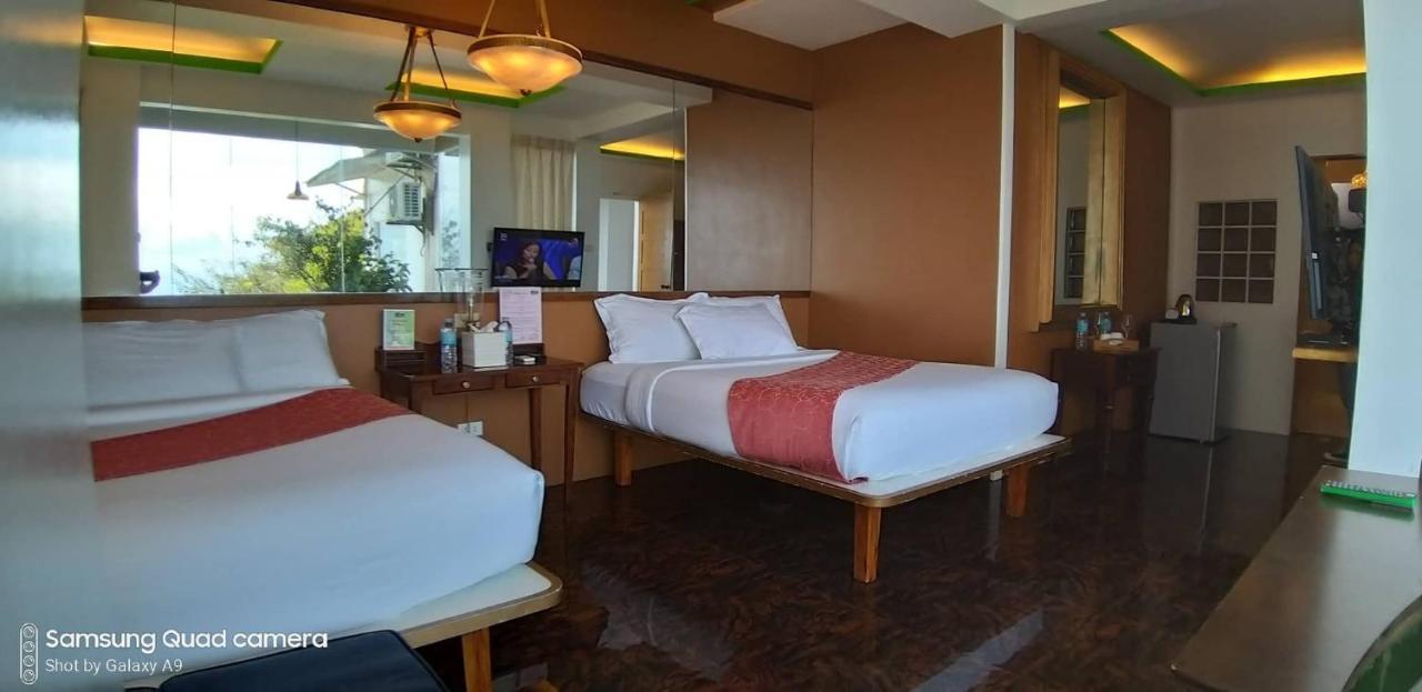 Bed and Breakfast The Carmelence View Tagaytay City Exteriér fotografie